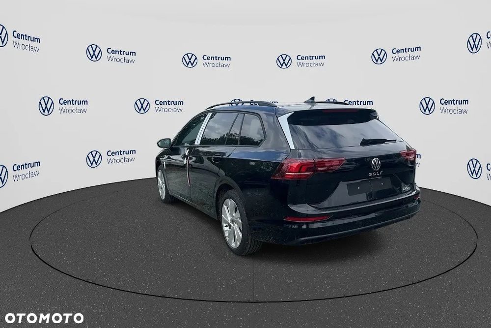 Volkswagen Golf VIII 1.5 eTSI EVO Life DSG - 4