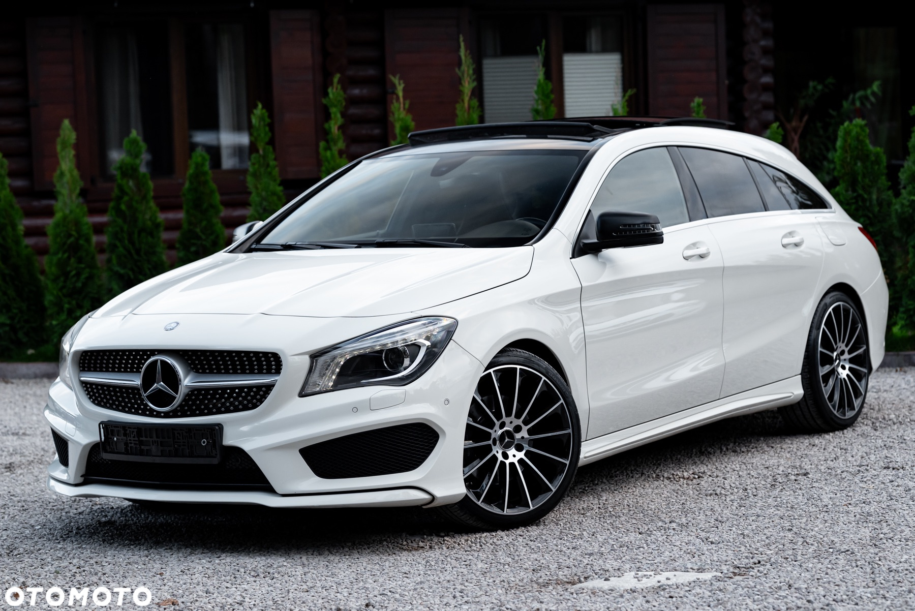 Mercedes-Benz CLA 250 7G-DCT AMG Line - 2