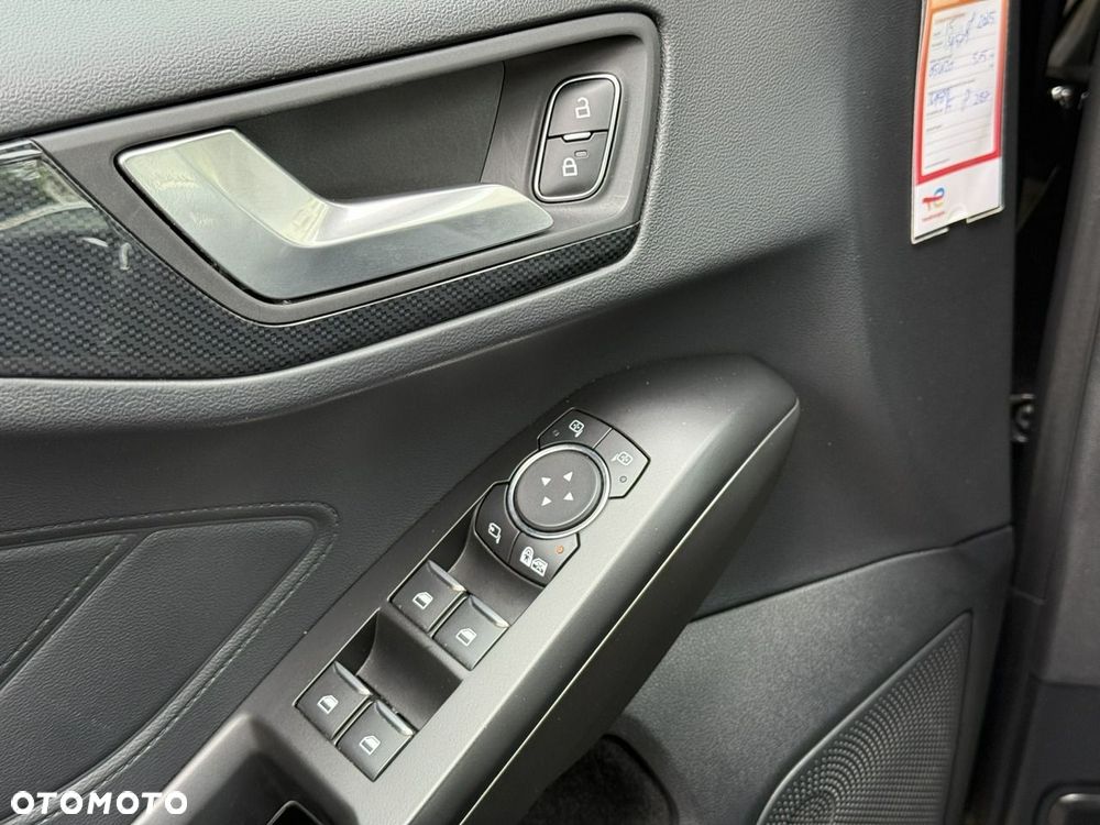 Ford Focus - 22