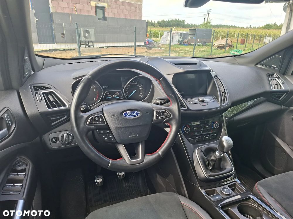 Ford Kuga - 26