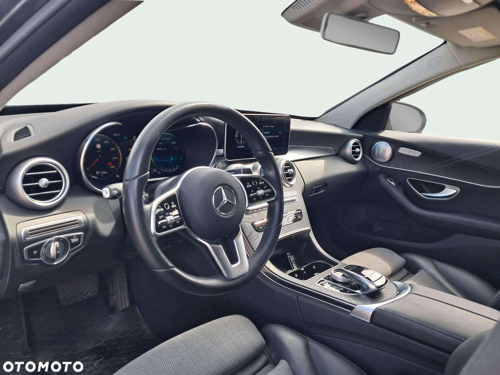 Mercedes-Benz Klasa C 220 d 4MATIC 9G-TRONIC - 9