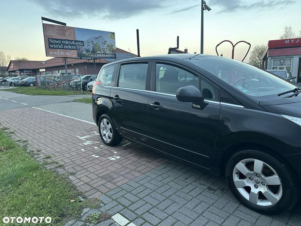 Peugeot 5008 - 3