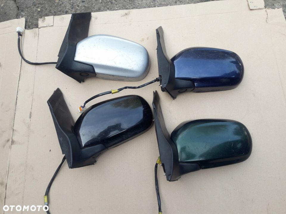 Mazda MPV 99 06 Lusterko Lewe elektryczne - 1