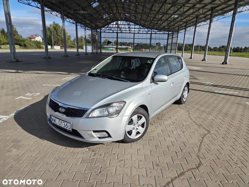 Kia Ceed Cee'd 1.6 Crdi Comfort - 1