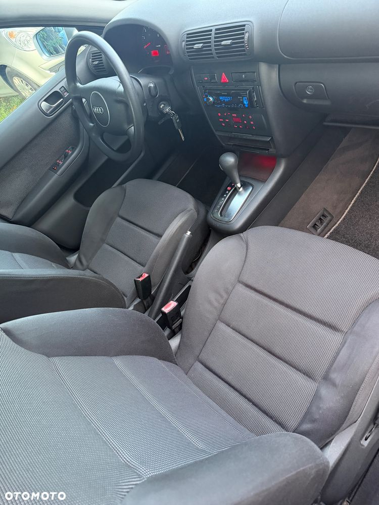Audi A3 Sportback - 13