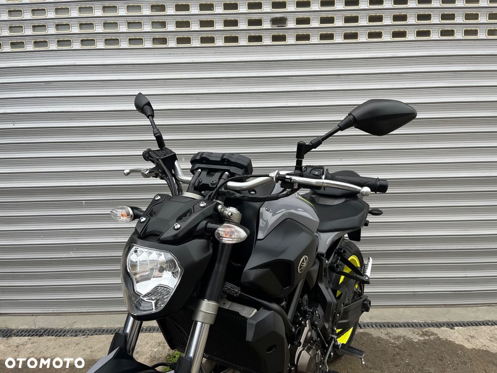 Yamaha MT - 22