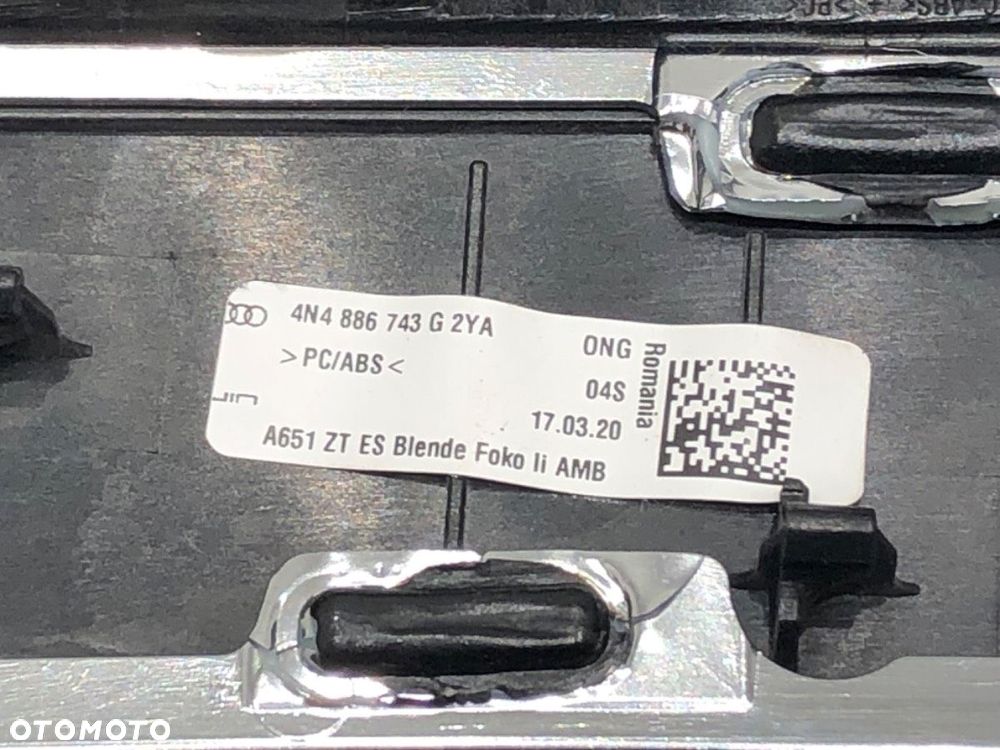 LISTWA DEKOR TUNELU TYŁ LEWA - 127.00 PLN - AUDI A8 D5 (4N2, 4N8) 2017 - 2022 60 TFSI Mild Hybrid - 4