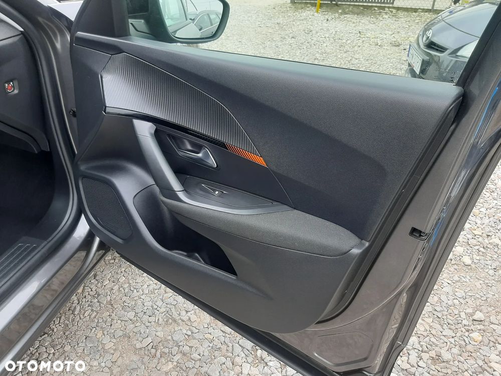 Peugeot 2008 BlueHDi 110 Active Pack - 31