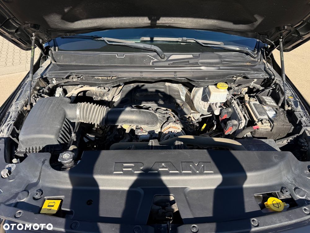 RAM 1500 Crew Cab Sport - 5