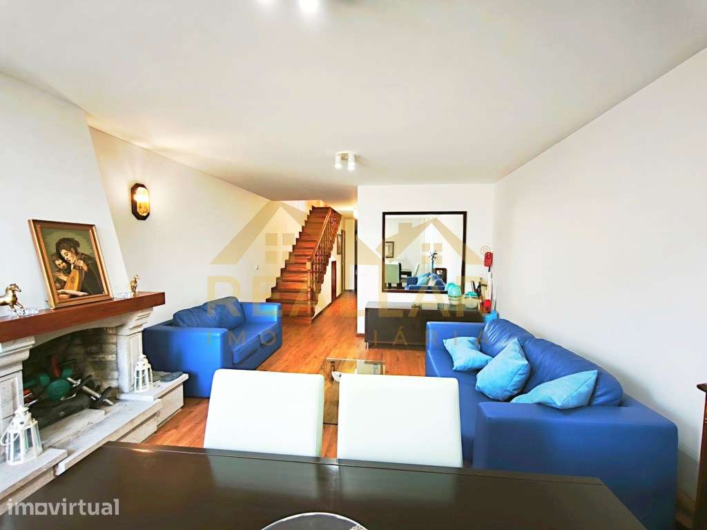 T2 Duplex com garagem fechada. - Grande imagem: 2/25