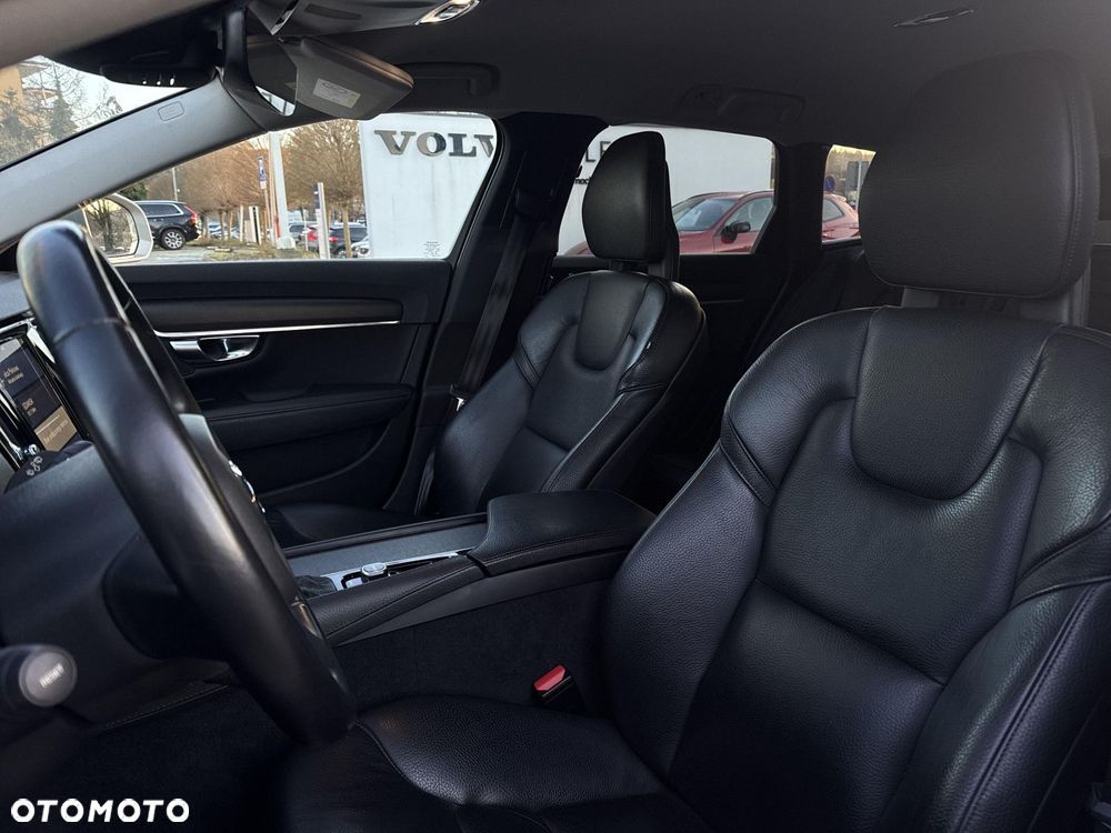 Volvo V90 - 24