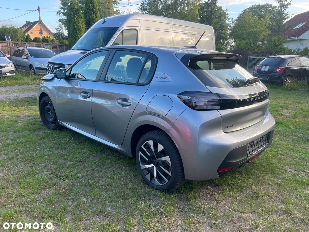 Peugeot 208 PureTech 100 Style - 1