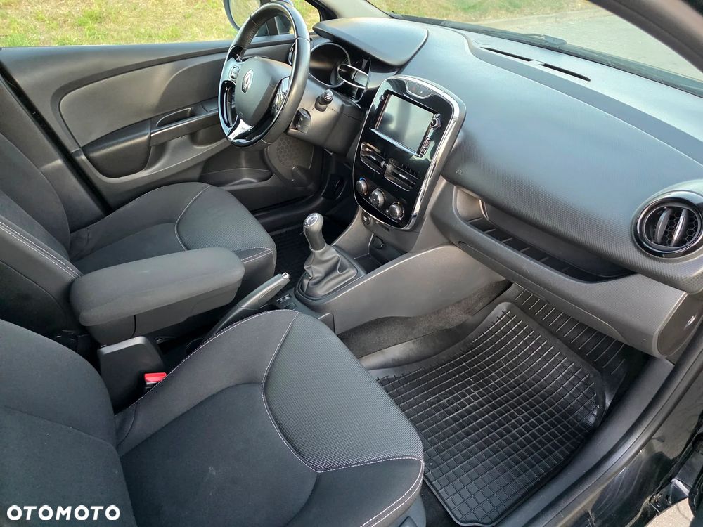 Renault Clio - 15