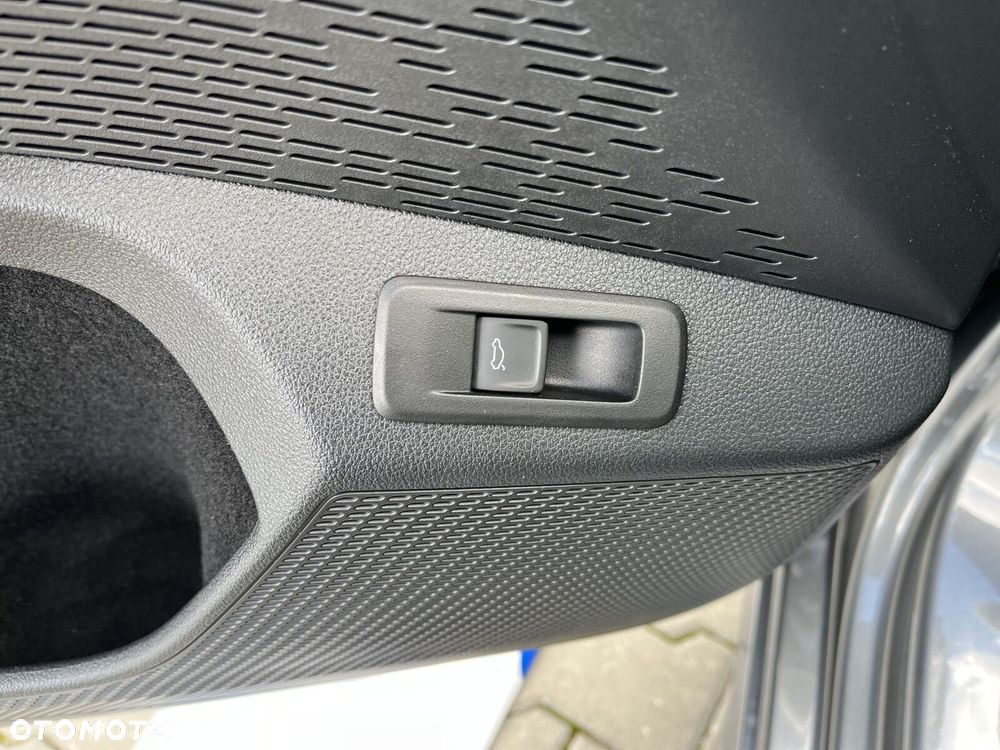 Skoda Octavia 2.0 TDI Selection DSG - 25