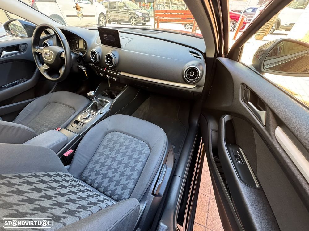 Audi A3 Sportback 1.6 TDI Attraction - 13