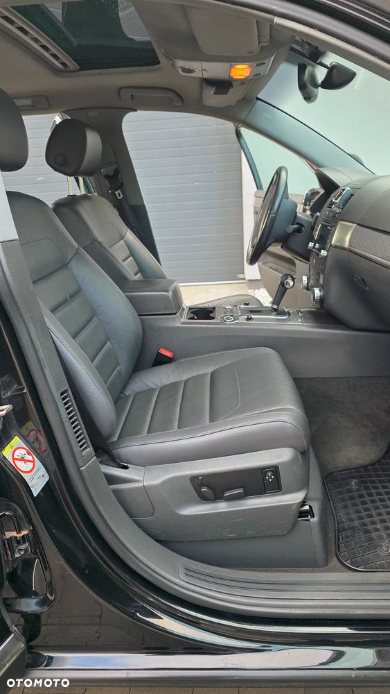 Volkswagen Touareg - 16