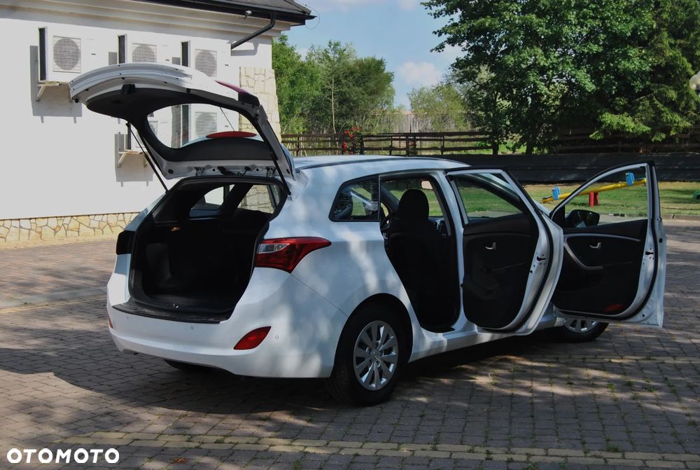 Hyundai i30 1.6 CRDi Style - 19