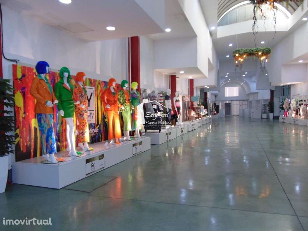 Loja em Centro Comercial mais famoso do Porto Alto - Grande imagem: 3/18