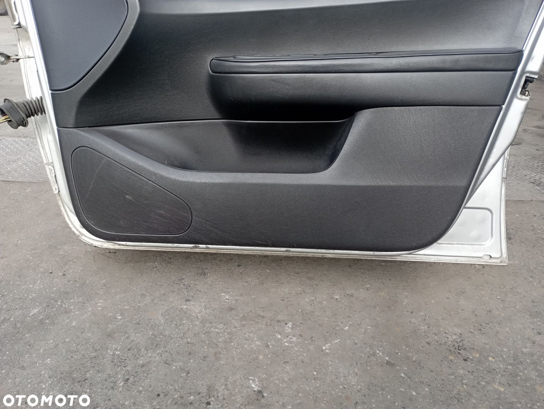 DRZWI PRAWY PRZÓD 5d

 PEUGEOT
 307 EZA - 10