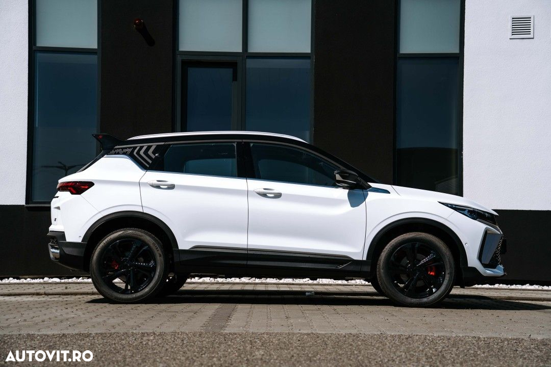 Geely Coolray - 4