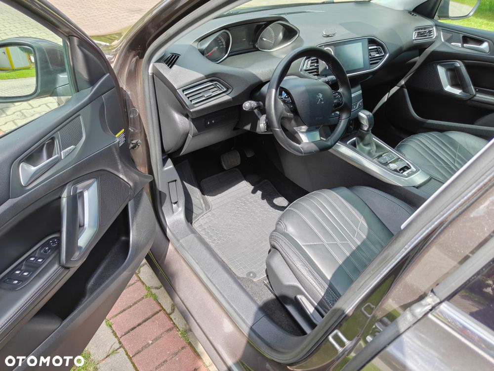 Peugeot 308 - 11
