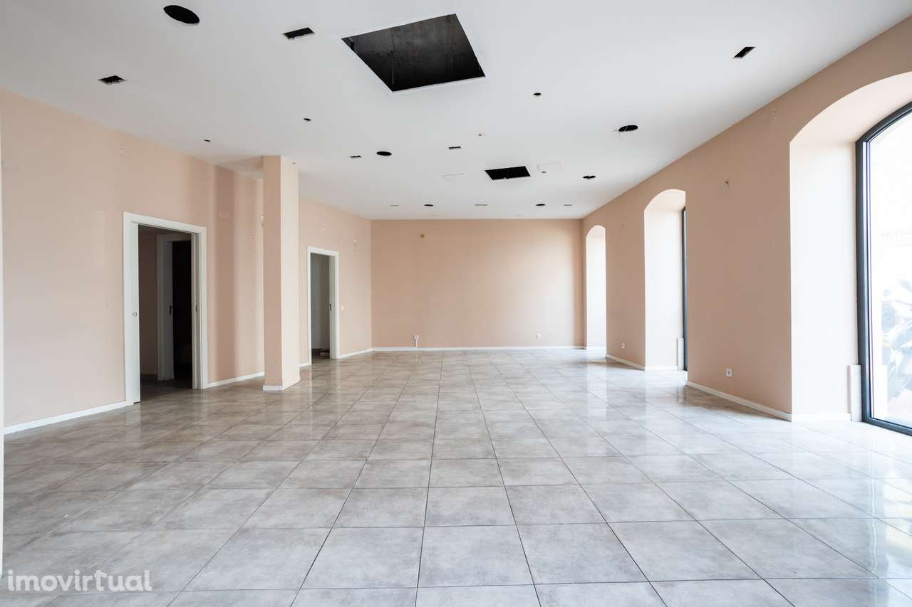 Espaço comercial para venda no Centro Histórico - Grande imagem: 2/18