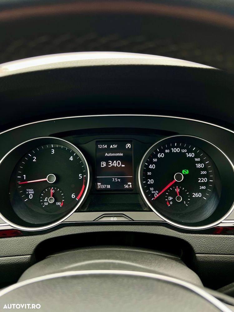 Volkswagen Passat 2.0 TDI DSG Comfortline - 15