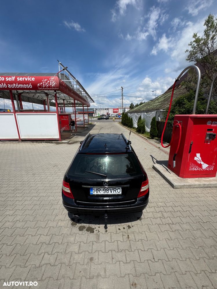 Mercedes-Benz C - 4