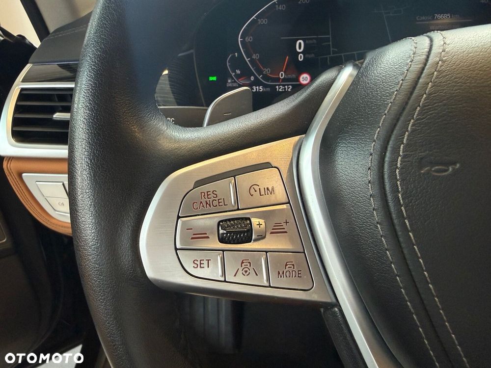 BMW Seria 7 - 37