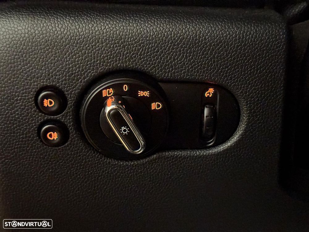 MINI 3 Portas Cooper SD Auto Desportiva - 6