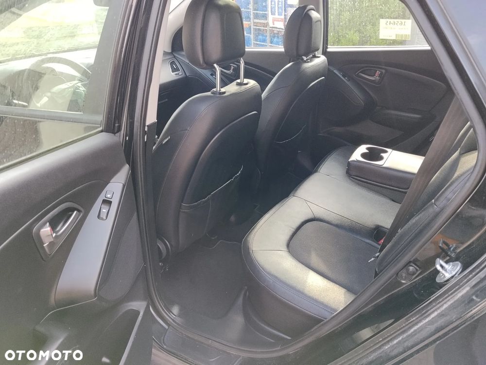 Hyundai ix35 1.7 CRDi 2WD blue Trend - 17