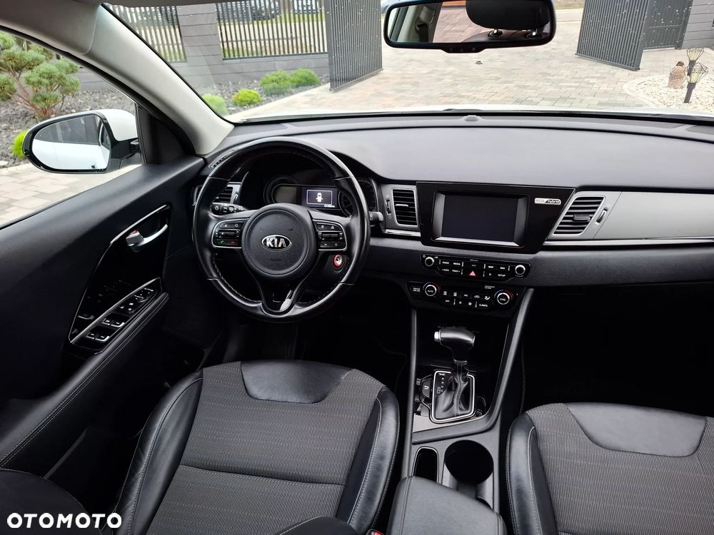 Kia Niro 1.6 GDI HEV 2WD OPF Vision - 25