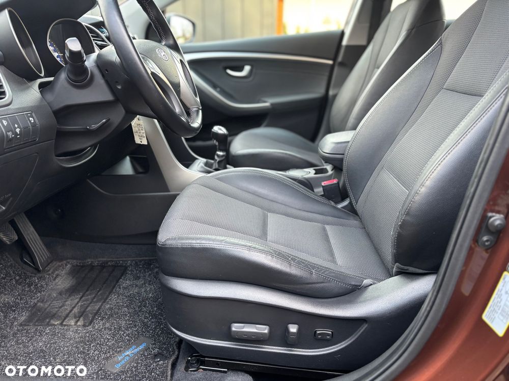 Hyundai i30 1.4 Advantage - 12