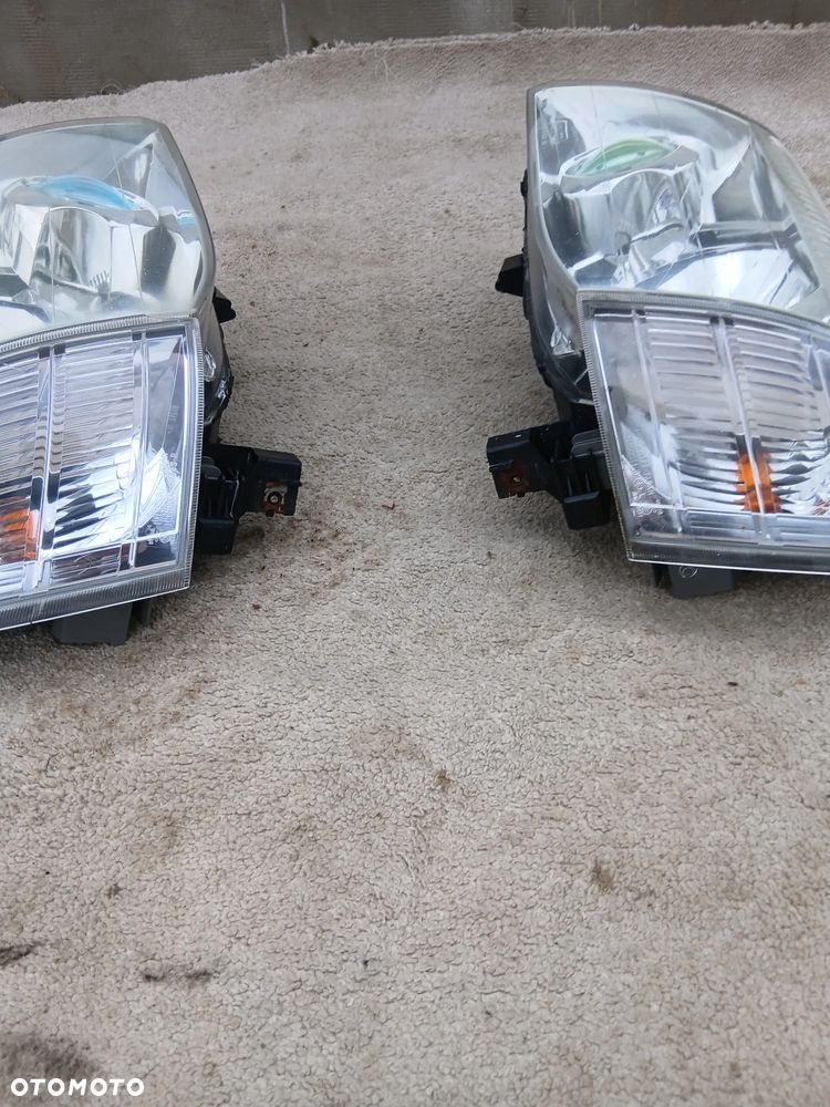 LAMPA PRZEDNIA LEWA I PRAWA NISSAN X-TRAIL T-30 EUROPA - 10
