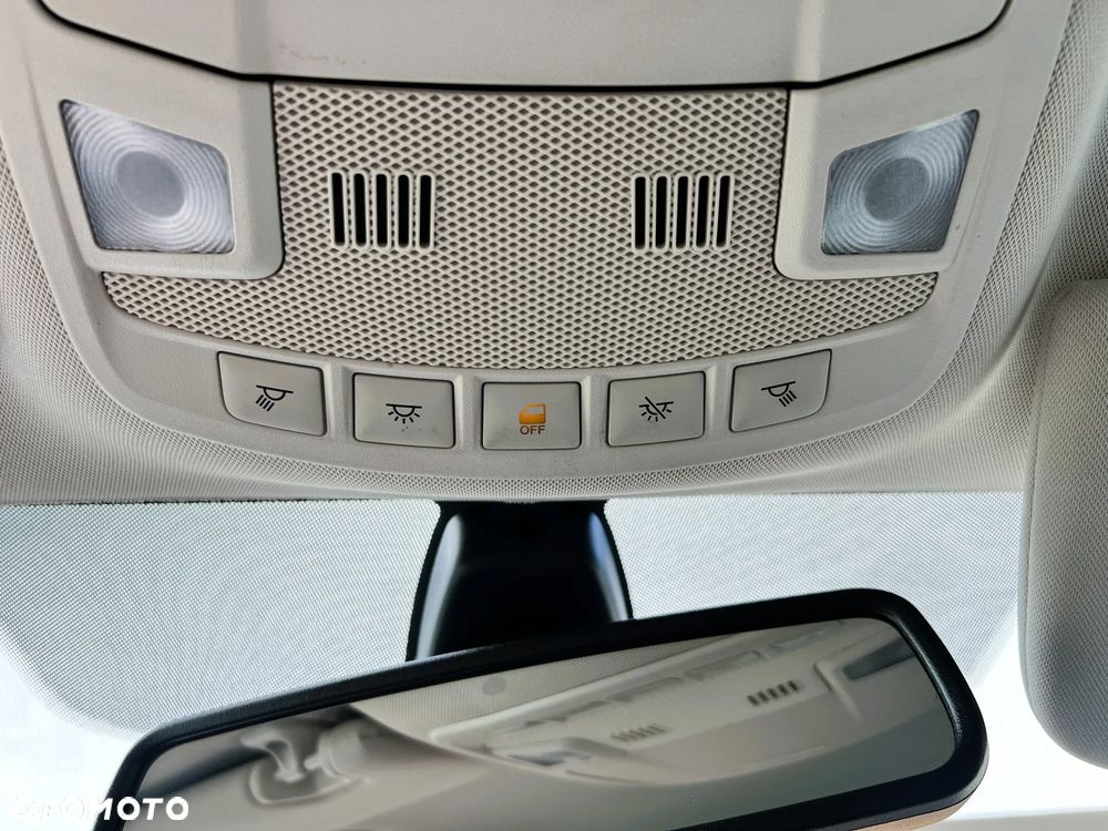 Ford Mondeo - 25