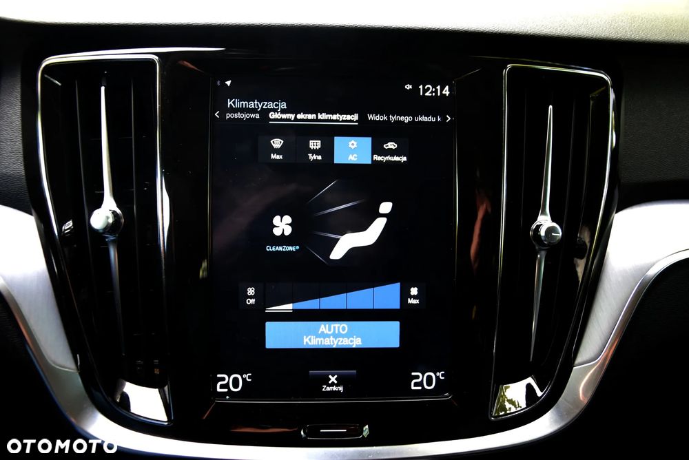 Volvo V60 D3 Momentum Pro - 24