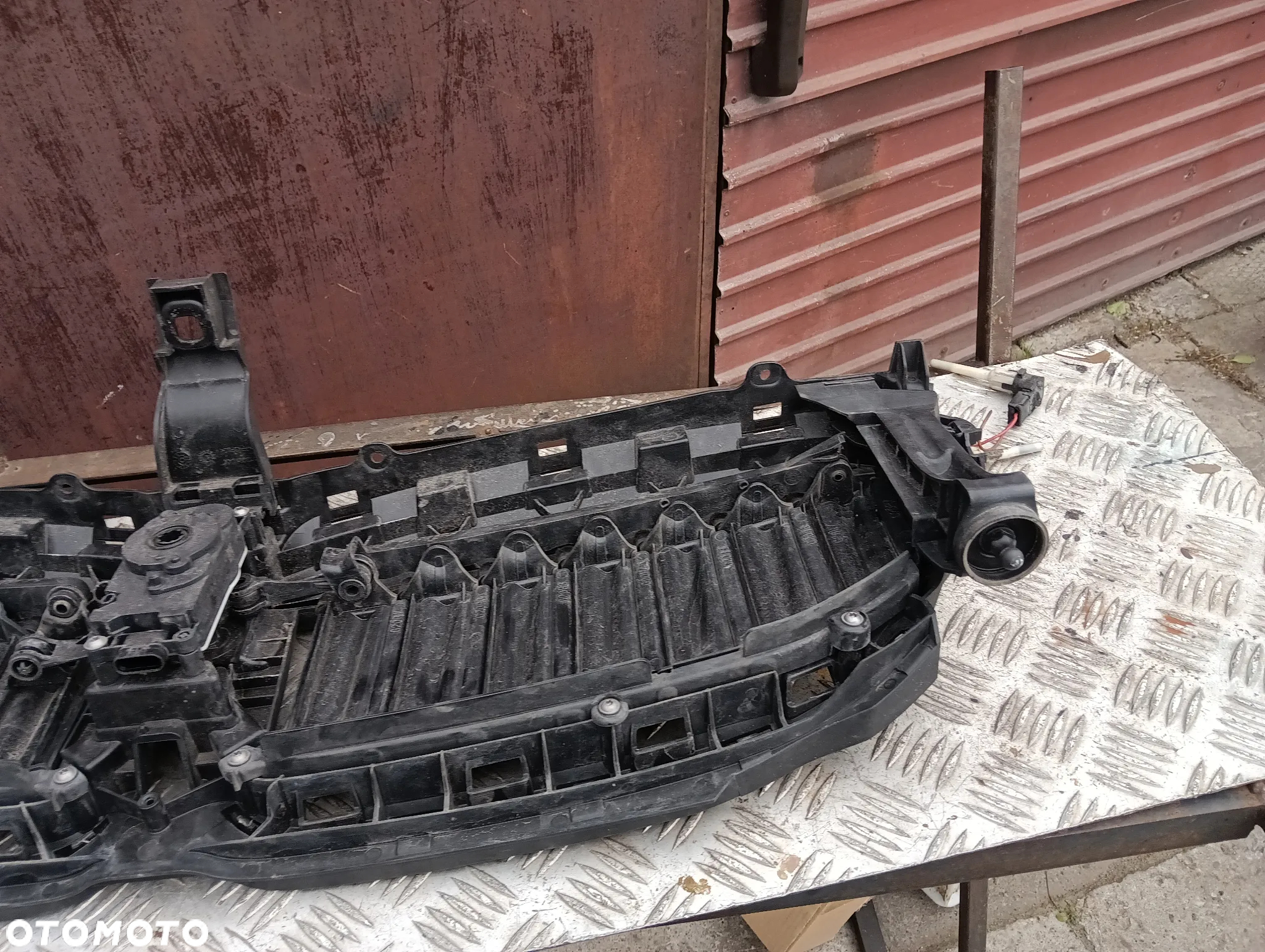bmw 3 g20 g21 wlot kanal roleta zaluzja powietrza 5a22c60 9881646 - 9