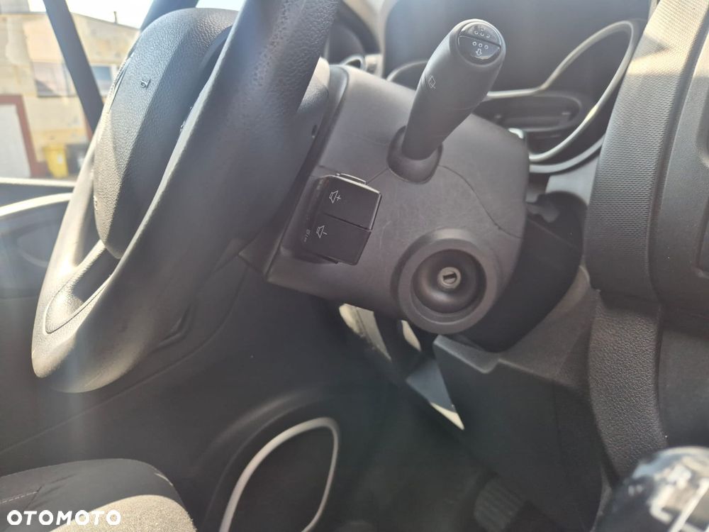 Renault Trafic - 6