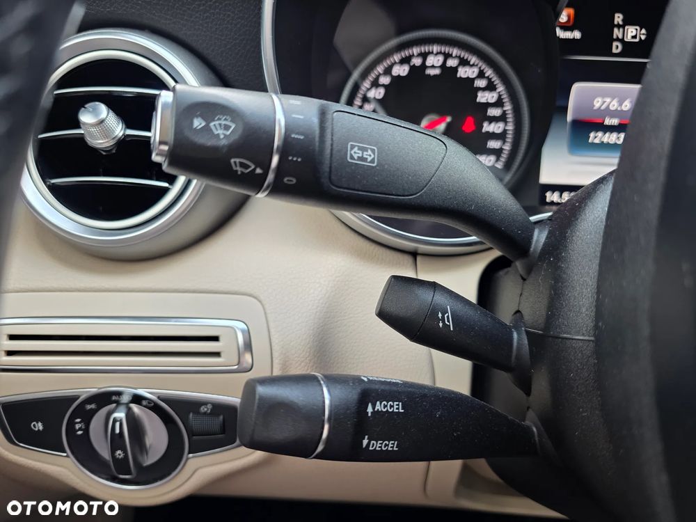 Mercedes-Benz Klasa C 300 7G-TRONIC Avantgarde - 21