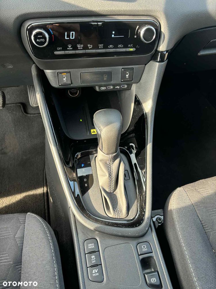 Toyota Yaris 1.5 Style CVT - 19