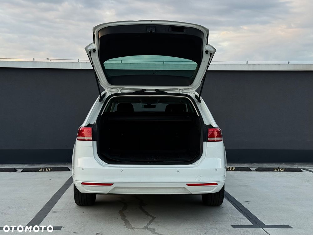 Volkswagen Passat 2.0 TDI BMT Comfortline DSG - 32