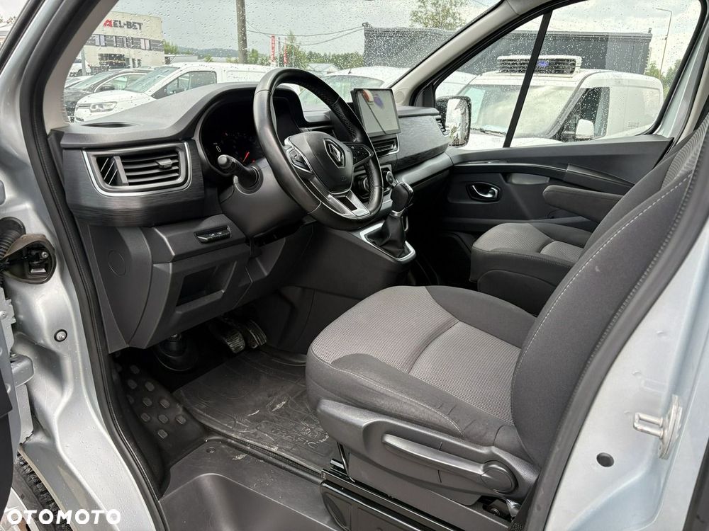 Renault Trafic - 10