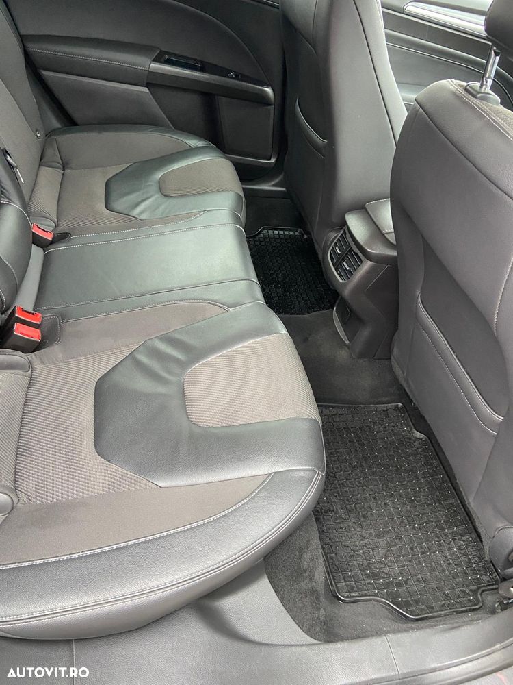 Ford Mondeo 2.0 TDCI PowerShift Titanium - 6