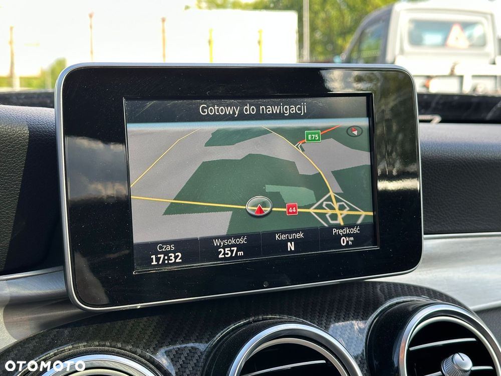 Mercedes-Benz Klasa C 180 7G-TRONIC - 23