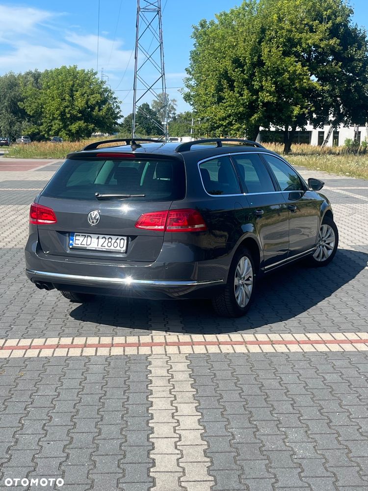 Volkswagen Passat 2.0 TDI DPF Trendline DSG - 12