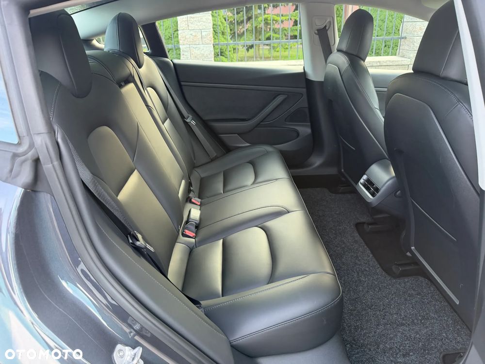 Tesla Model 3 Standard Reichweite Plus Hinterradantrieb - 22
