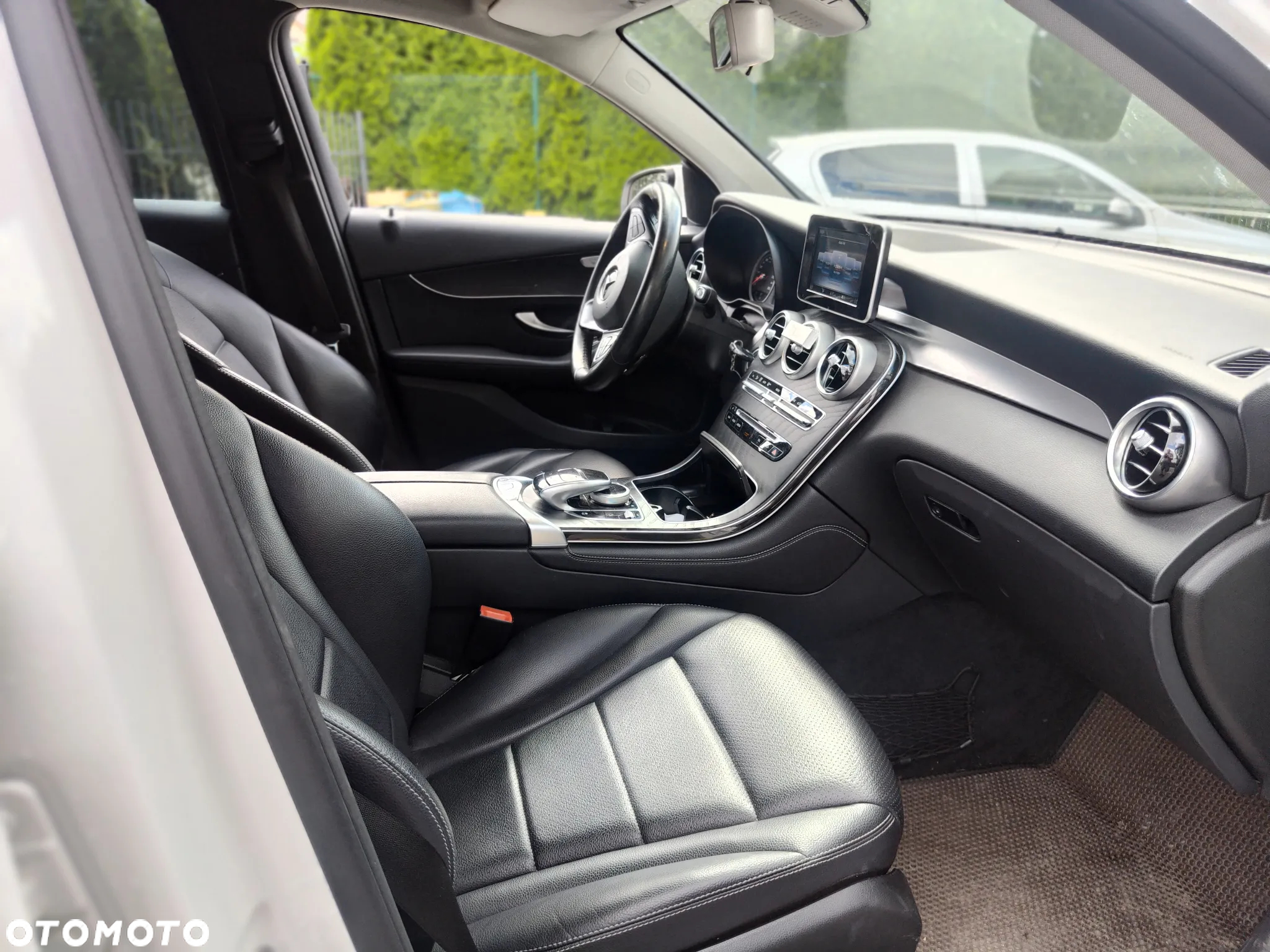 Mercedes-Benz GLC 220 d 4-Matic - 3