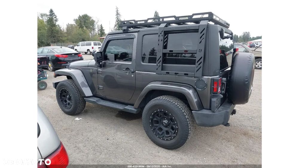 Jeep Wrangler - 5
