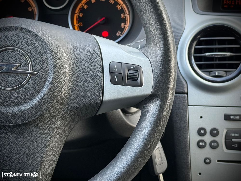 Opel Corsa 1.2 Go! Easytronic - 15