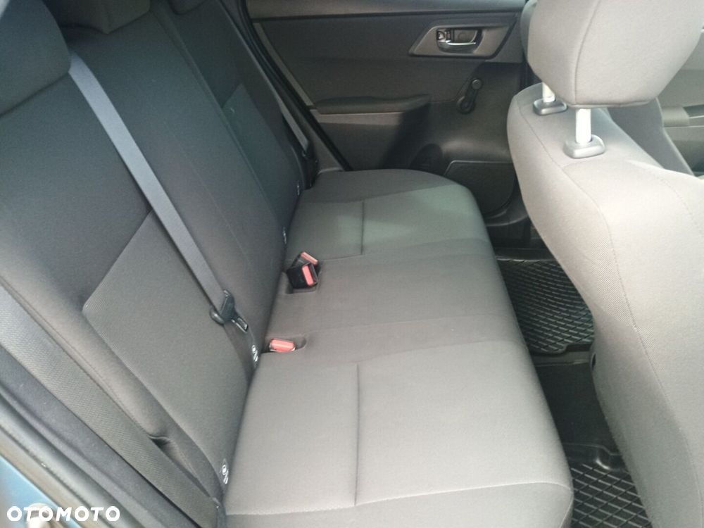 Toyota Auris - 11
